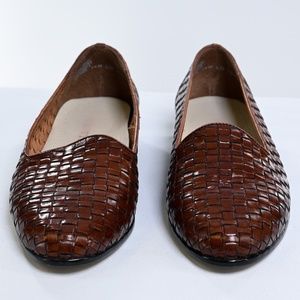 Trotters Brown leather loafers